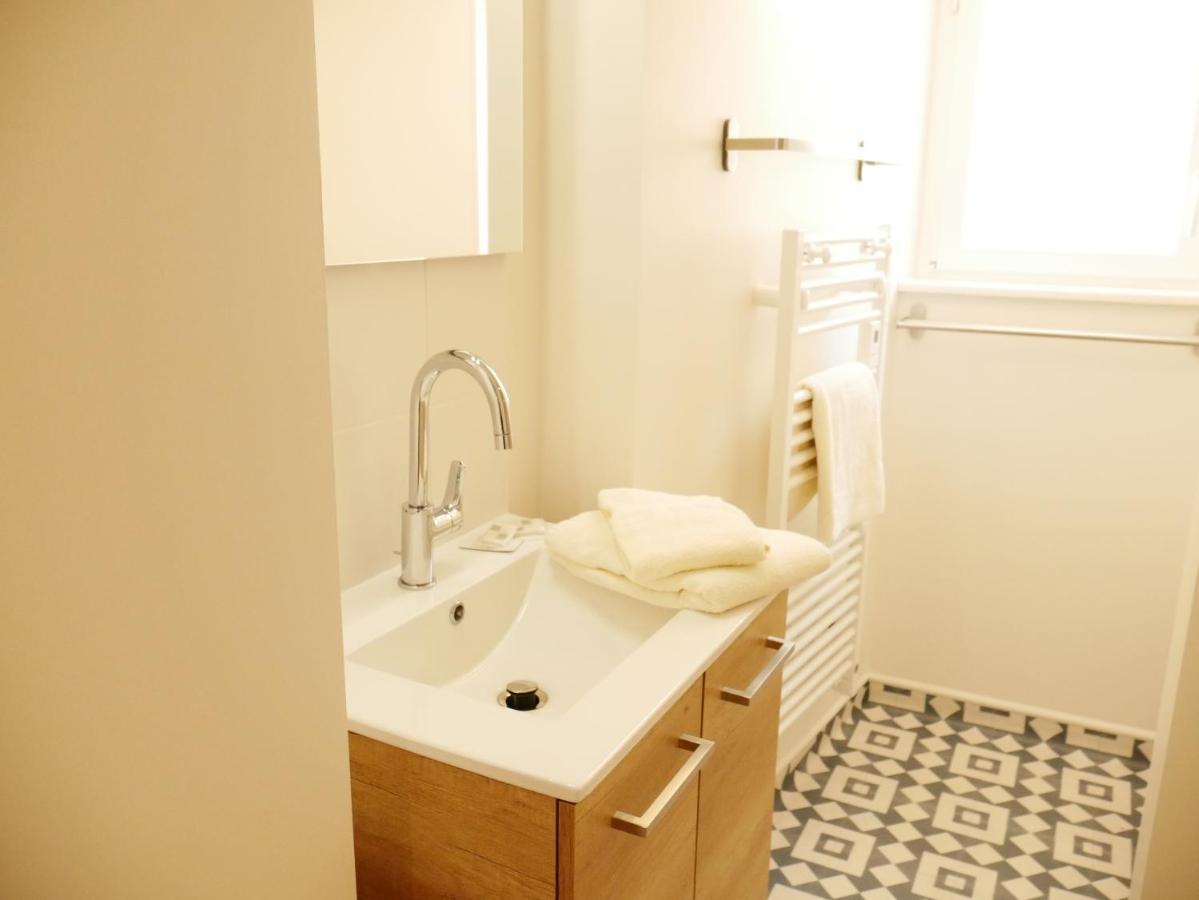 Appartement Avec Chambre - Entree Spa Incluse บูร์บง-ล็องซี ภายนอก รูปภาพ